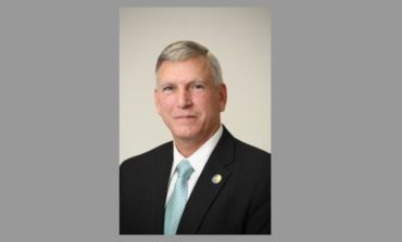 County Administrator Steve Nichols announces retirement