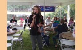 Democrats gather to support Leslie Cockburn