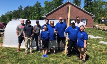 Local greenhouse built for new school program