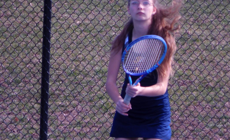 Fluco girls’ tennis nudges out Orange