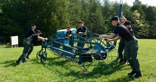 Volunteers make Old Farm Day possible