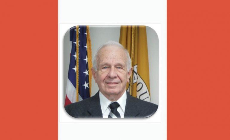 Don Weaver Gets Longevity Award