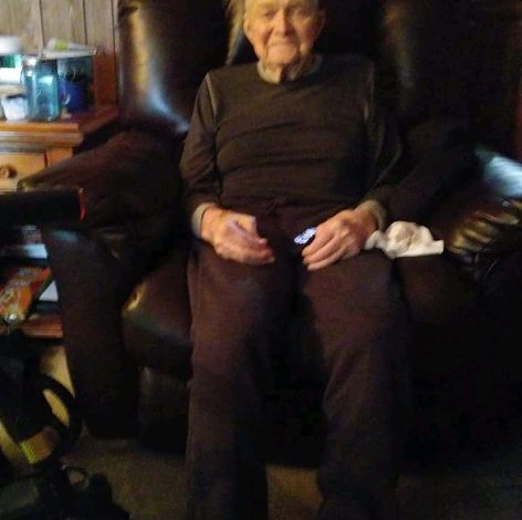 102-Year-Old WWII veteran keeps history alive with stories from the trenches