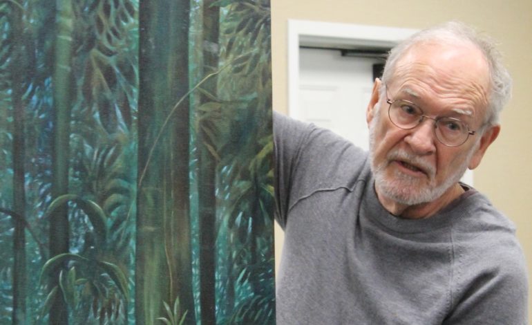 Anderson speaks to Fluvanna Art members