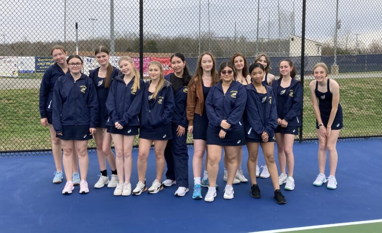 <strong>Girls tennis team working hard but struggling</strong>