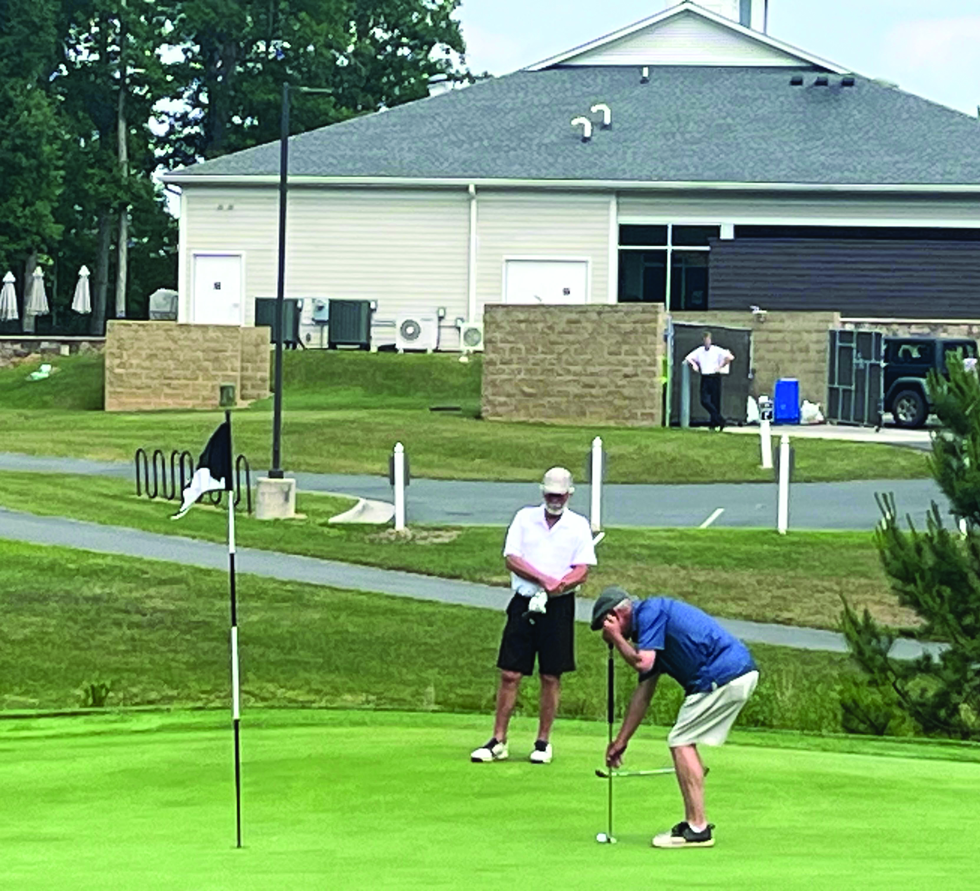 <strong>Member-Guest at Lake Monticello ends in fascinating shoot-out</strong>