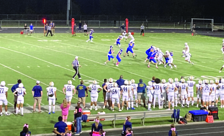 Fluco football excels on defense and offense in win over Warriors