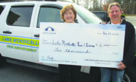 Lake foundation gives $2,000 to help firefighters