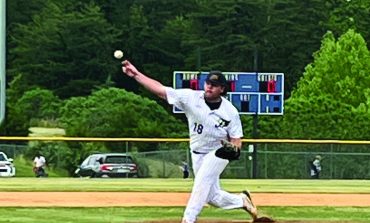 Fluco baseball team rallies for 4-2 win over Western