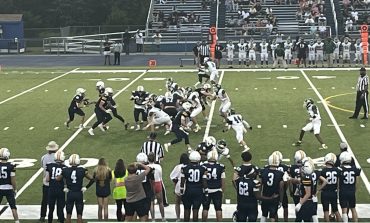 Football: Flucos dominate second half but fall to Buckingham