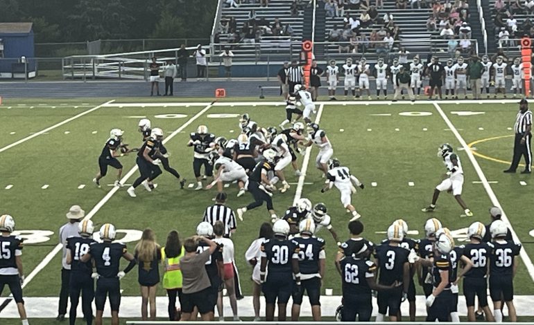 Football: Flucos dominate second half but fall to Buckingham
