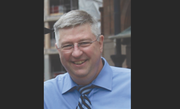 Hodge urges engagement amid rising distrust