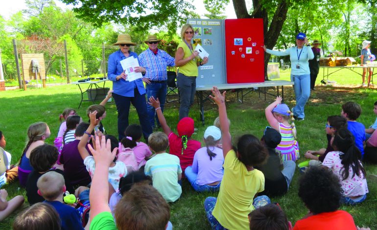 Second graders celebrate Earth Day at the park